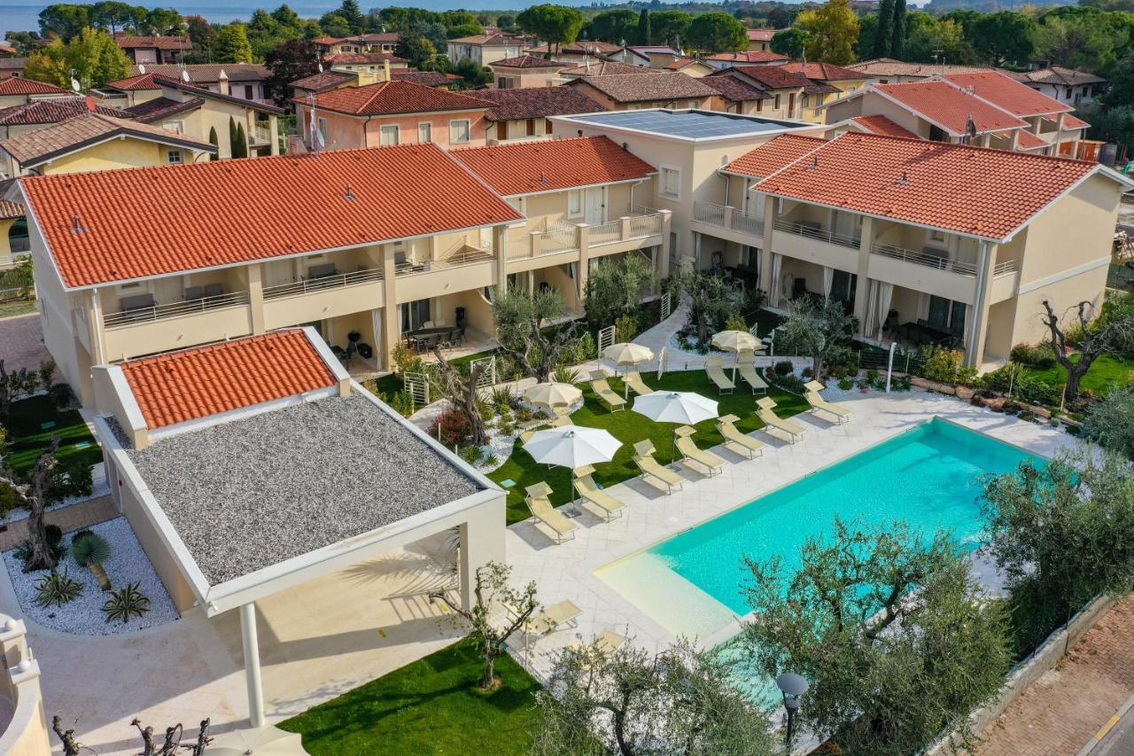 Le Ville Della Romantica Manerba del Garda Bagian luar foto